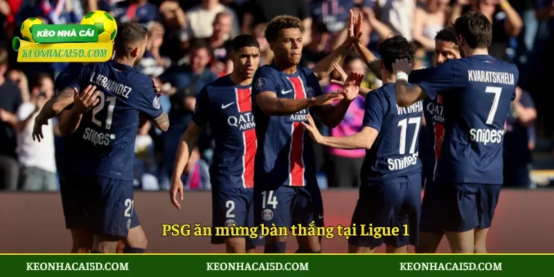 Ligue 1 – Giải đấu sản sinh siêu sao và bản sắc bóng đá Pháp 2 PSG ăn mừng bàn thắng tại Ligue 1